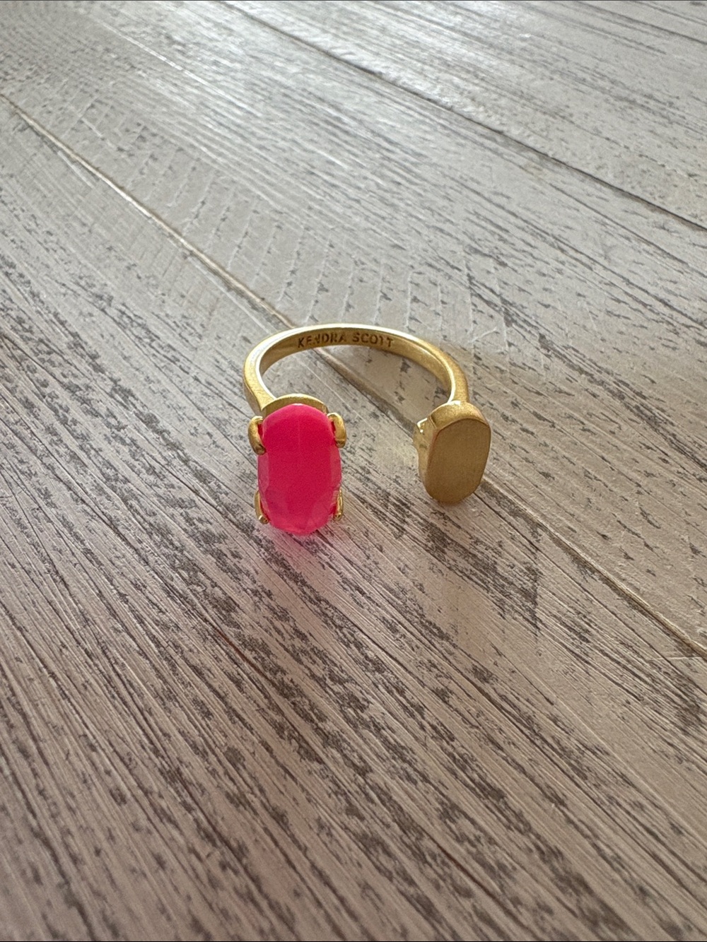 Kendra Scott Pink Agate Pryde Gold Open Ring SIZE 7 Adjustable - Picture 2 of 7